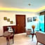 King Suites Hotel