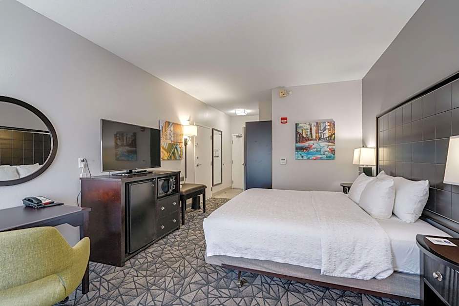 Hampton Inn By Hilton Bloomington West