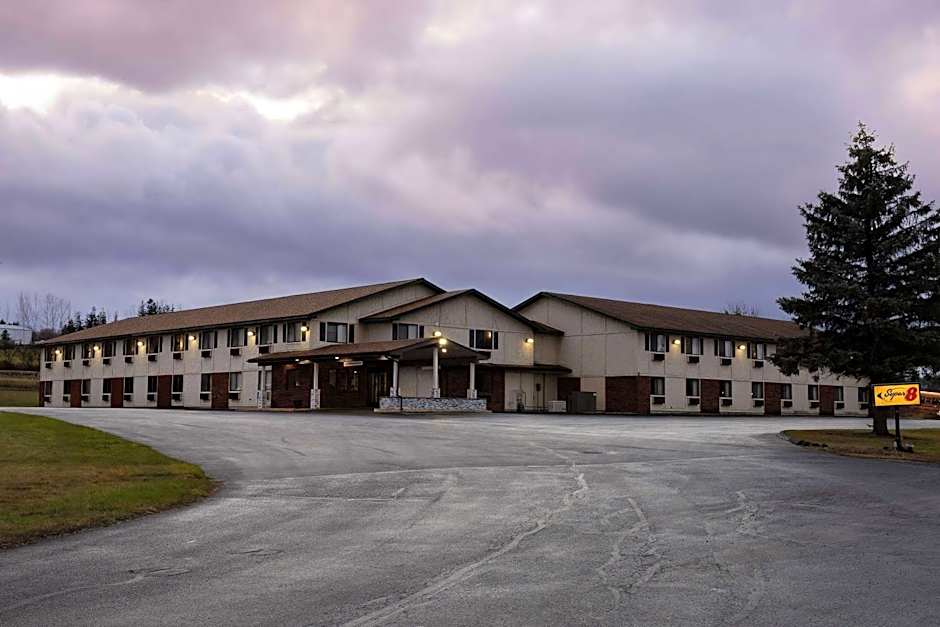 Super 8 by Wyndham Amsterdam