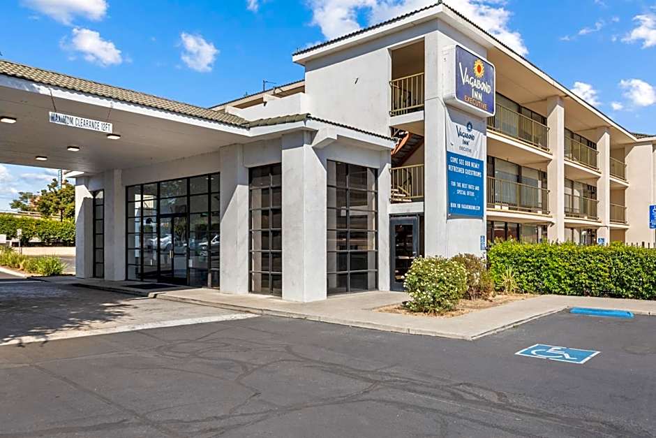 Vagabond Inn Executive Old Town