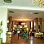 Inya Lake Hotel Yangon