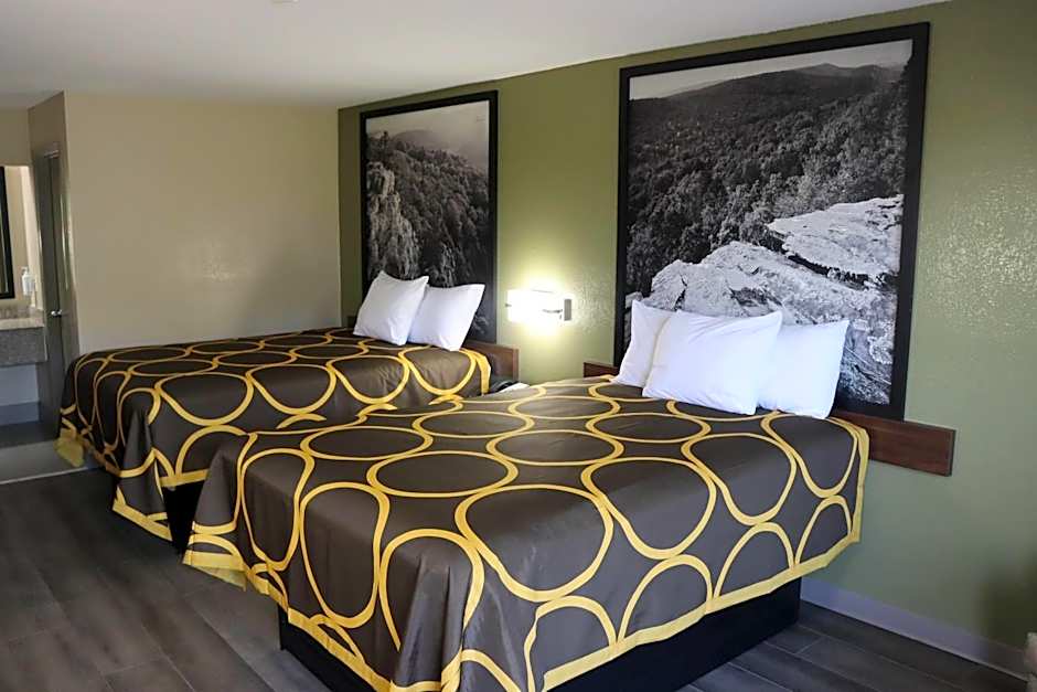 Super 8 by Wyndham Cabot