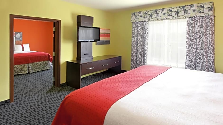 Holiday Inn Garland By IHG