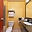 Quality Suites Stratford