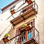 Bosa Queen House