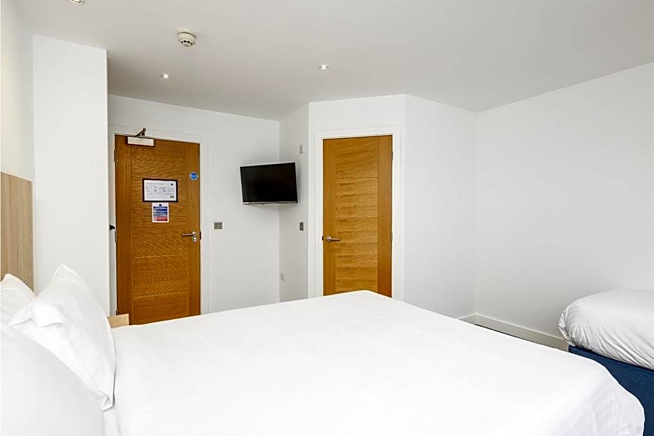 The Sandringham Hotel