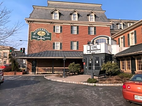 Waynebrook Inn
