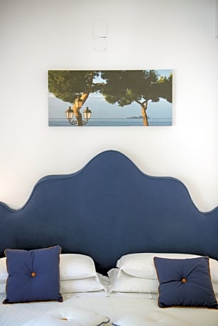 Royal Suite, Terrace (1 King Bed)