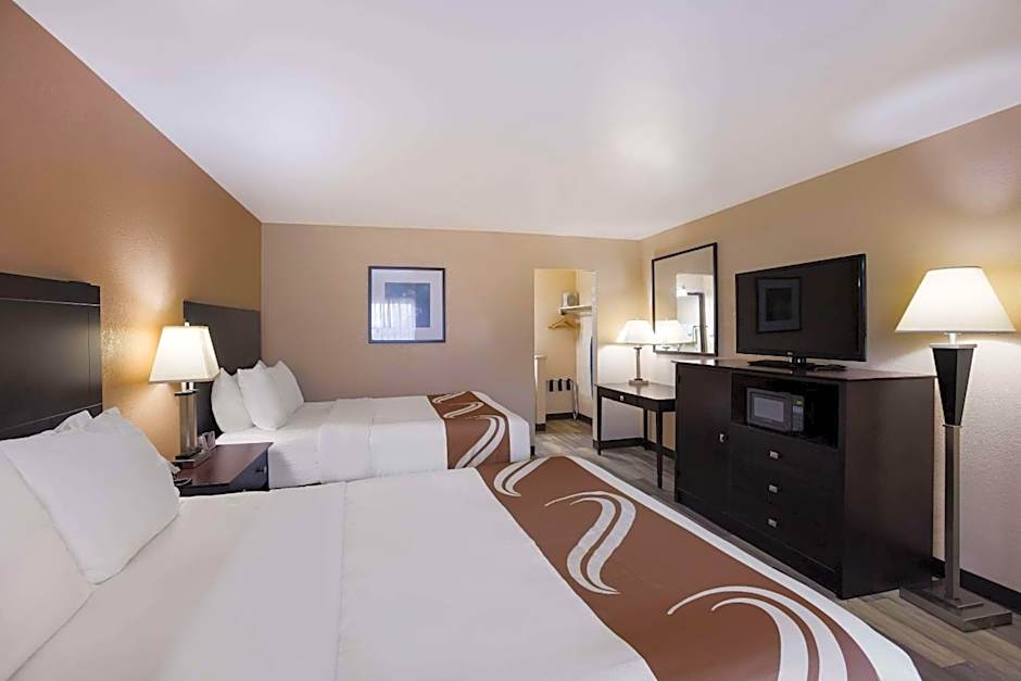 Quality Inn & Suites Big Rapids near University