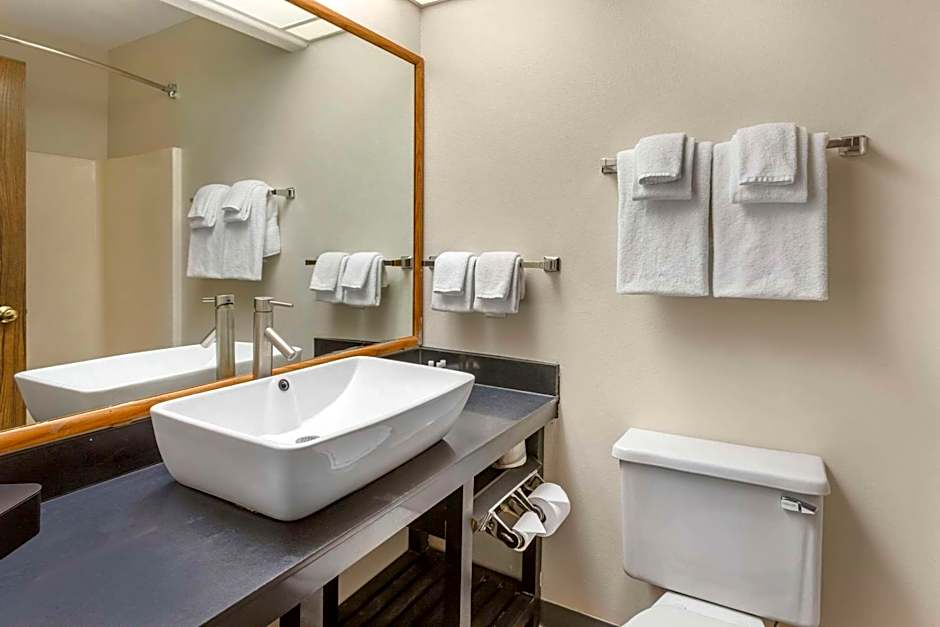 Quality Inn & Suites Fillmore I-15