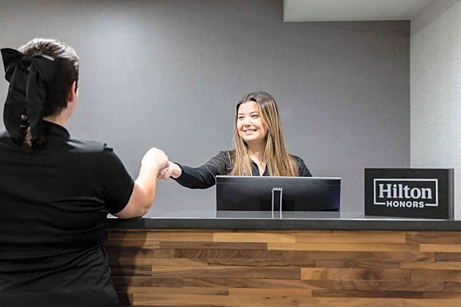 Hampton Inn By Hilton Athens