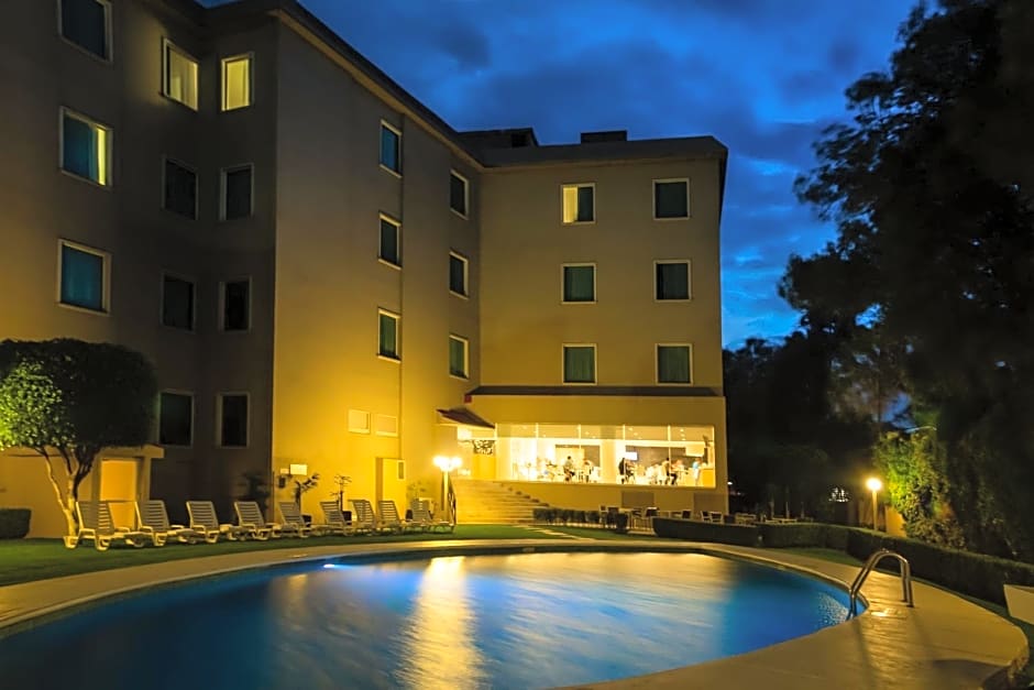 Fiesta Inn Express Perinorte