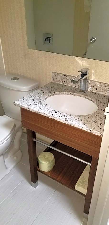 Baymont by Wyndham Montreal Airport