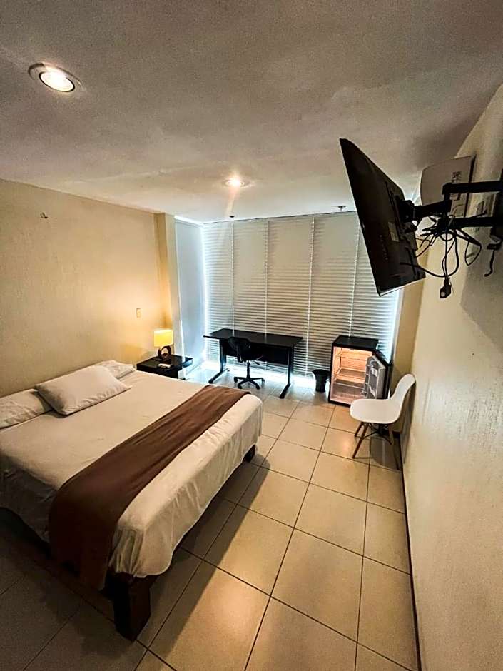 Giakor Suites - Gran Jardín