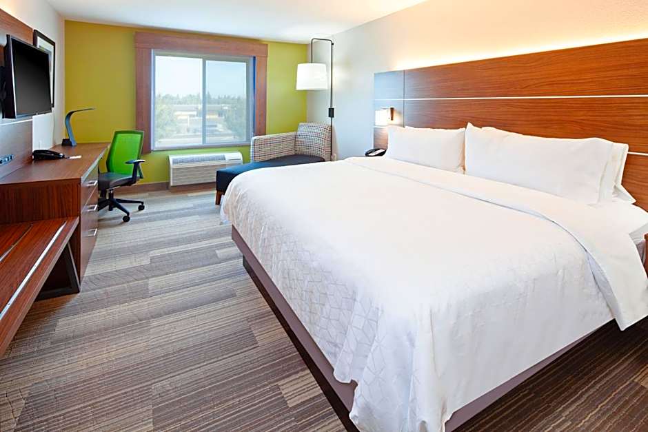 Holiday Inn Express & Suites Clovis Fresno Area By IHG