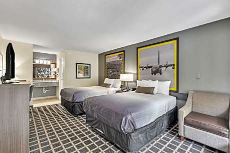 2 Double Beds Non-Smoking