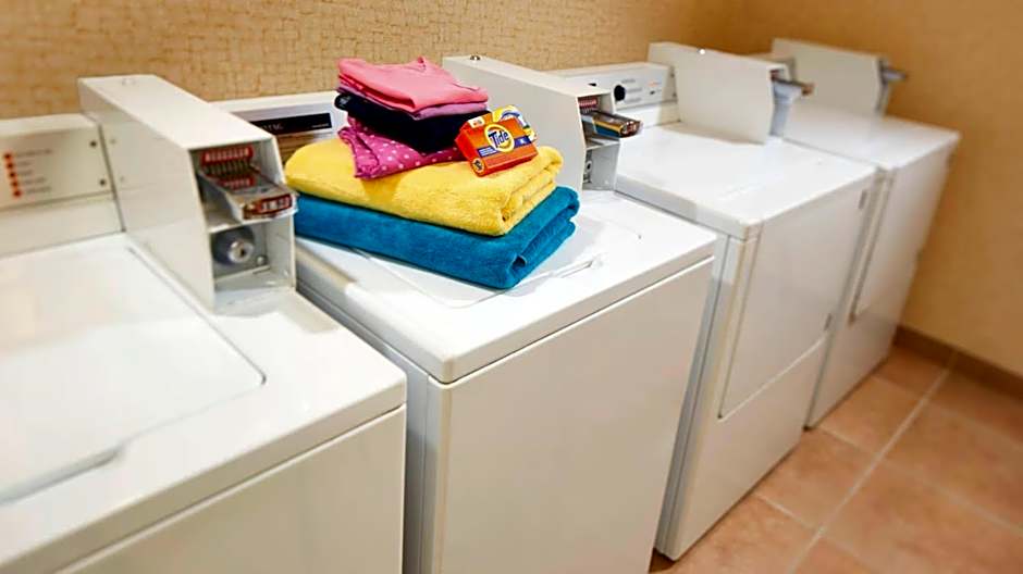 Best Western Hesperia-Victorville Suites
