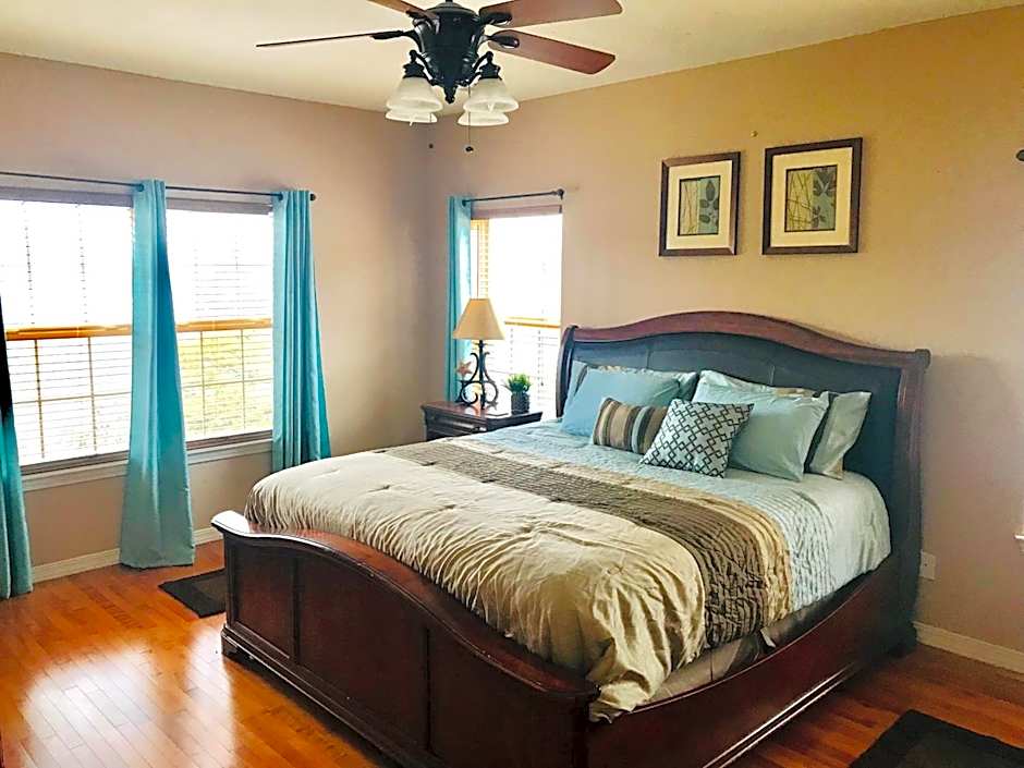 Rockwood Condos on Table Rock Lake With Boat Slips