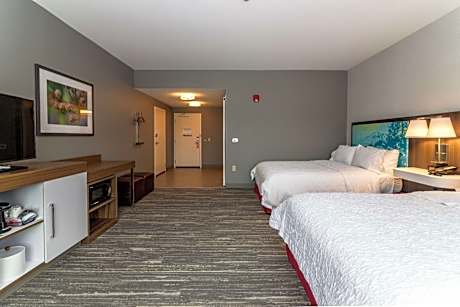 Queen Room with Bath Tub - Mobility Access/Non-Smoking