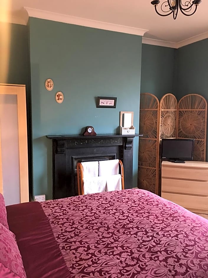 The Townhouse B and B free continental breakfast included