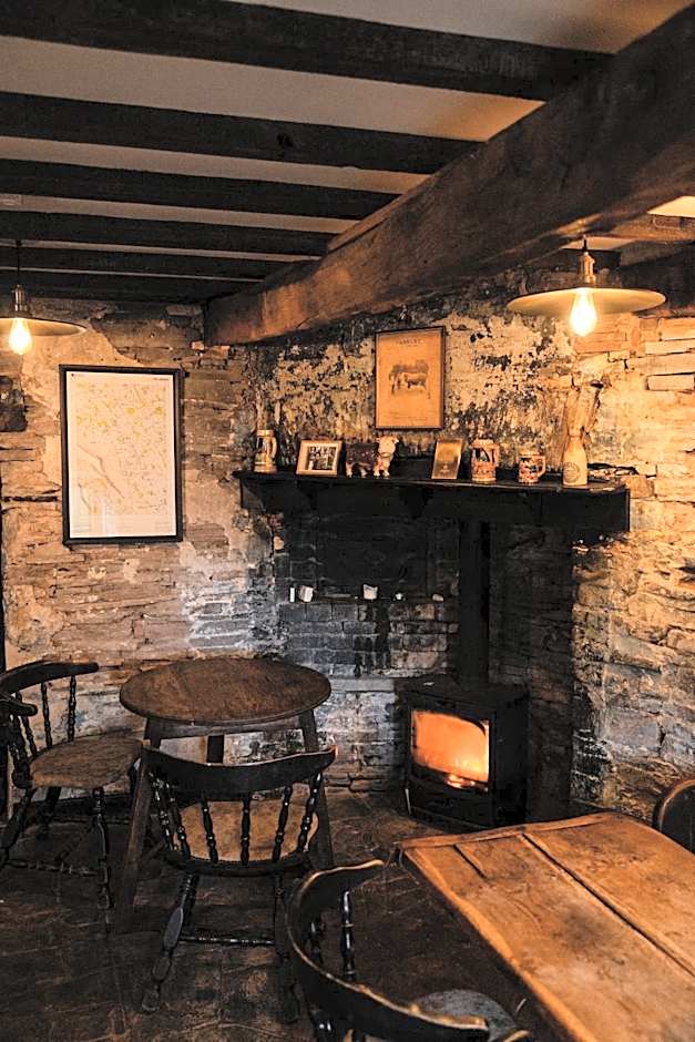 The Bulls Head Wild Cabins