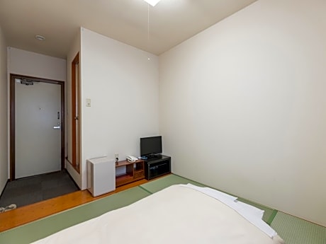 Japanese-Style Single Room - Non-Smoking