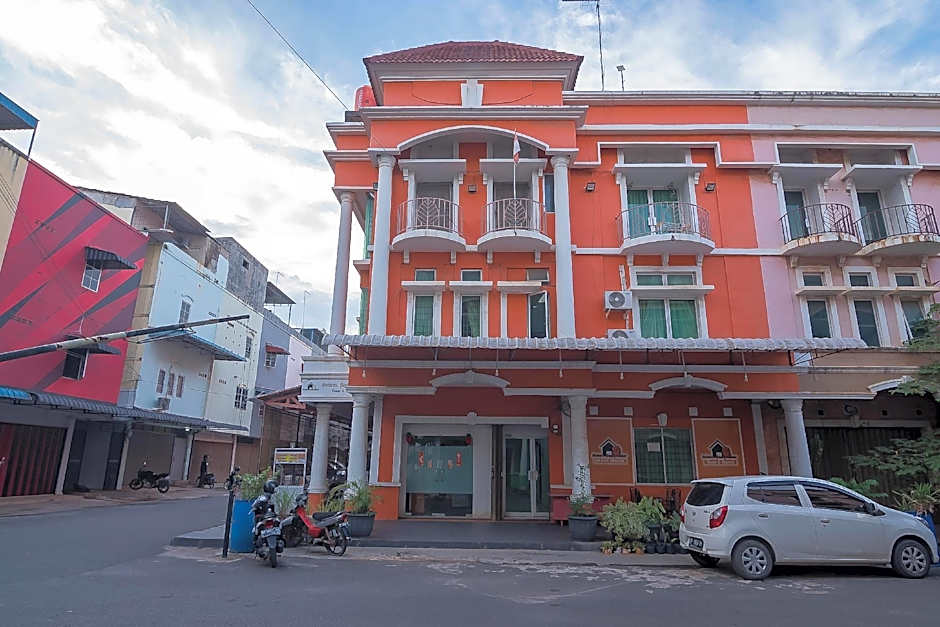 RedDoorz @ Batam Center 2