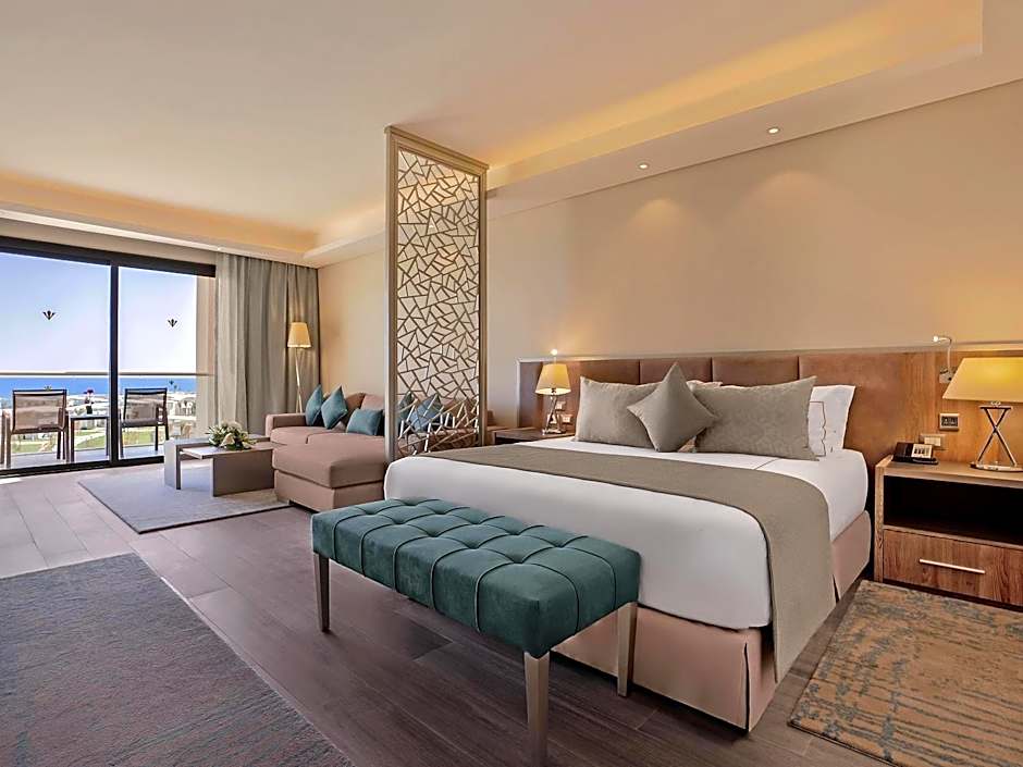 Rixos Premium Magawish Suites and Villas