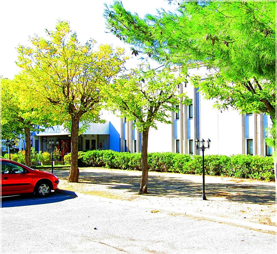 Aix Hotel