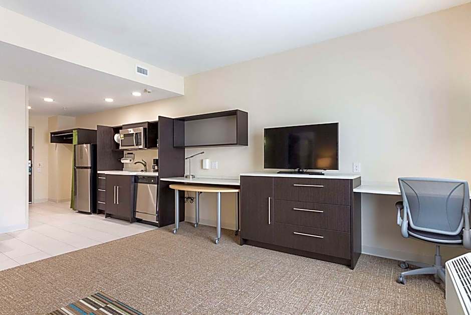 Home2 Suites by Hilton Dallas/Grand Prairie, TX