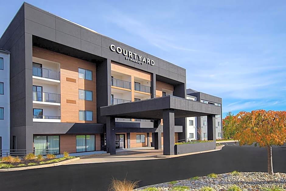 Courtyard by Marriott Cincinnati Airport