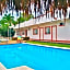 Hotel Lagoon - Pet Friendly
