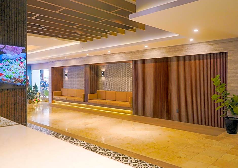 Pacific Palace Beach Tower Hotel