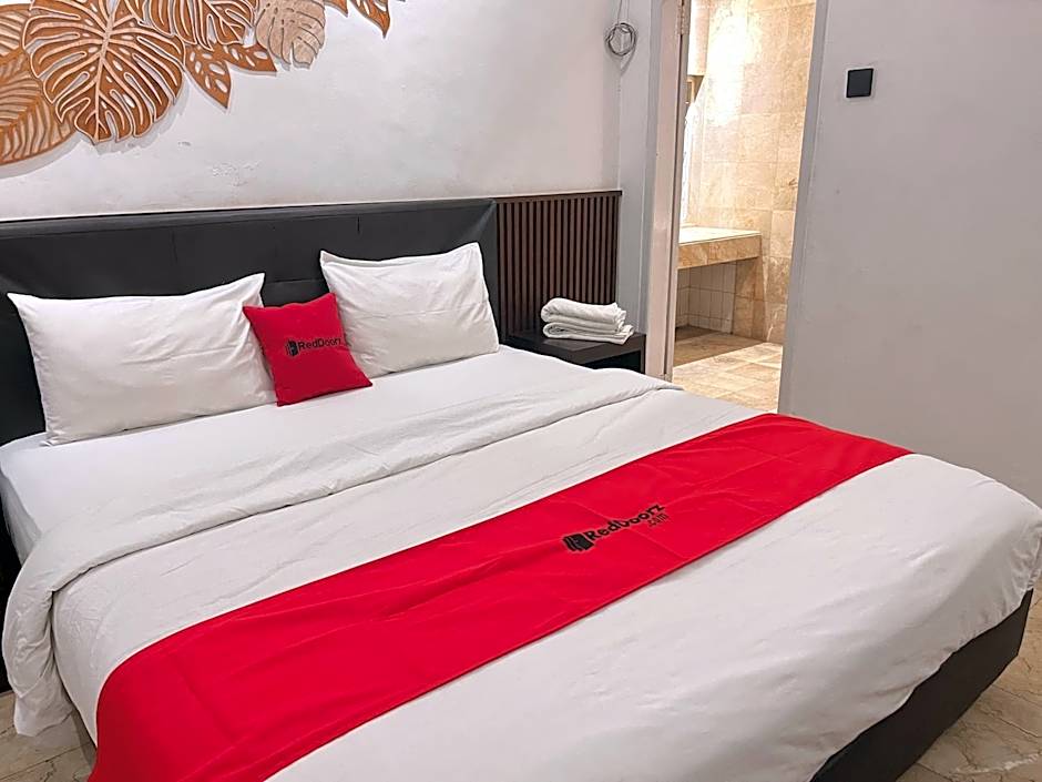 RedDoorz near Kantor Walikota Manado