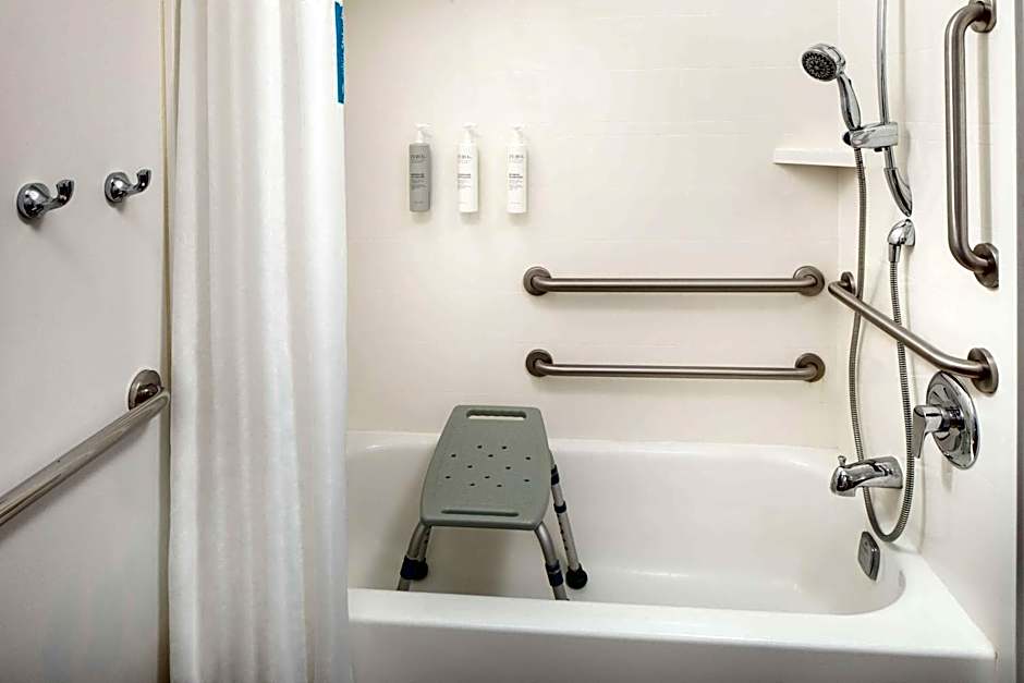 Hampton Inn By Hilton Atlanta-Northlake