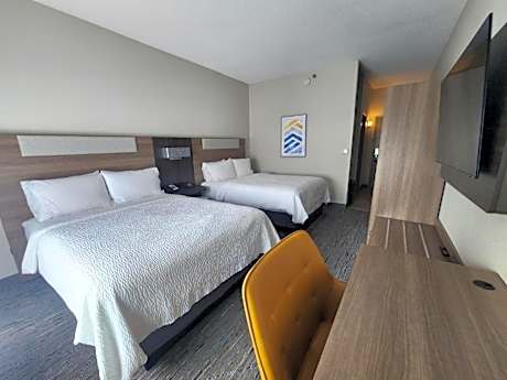 2 Double Beds Standard