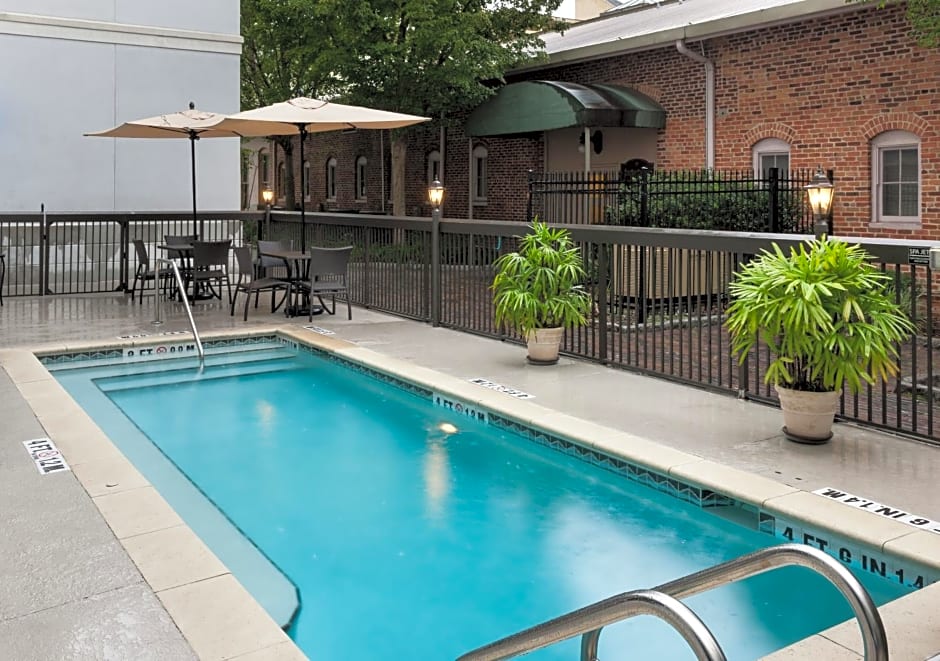 Hampton Inn & Suites Gainesville Downtown