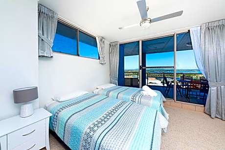 Three-Bedroom Apartment with Beach View - Level 8 (Unit 18)