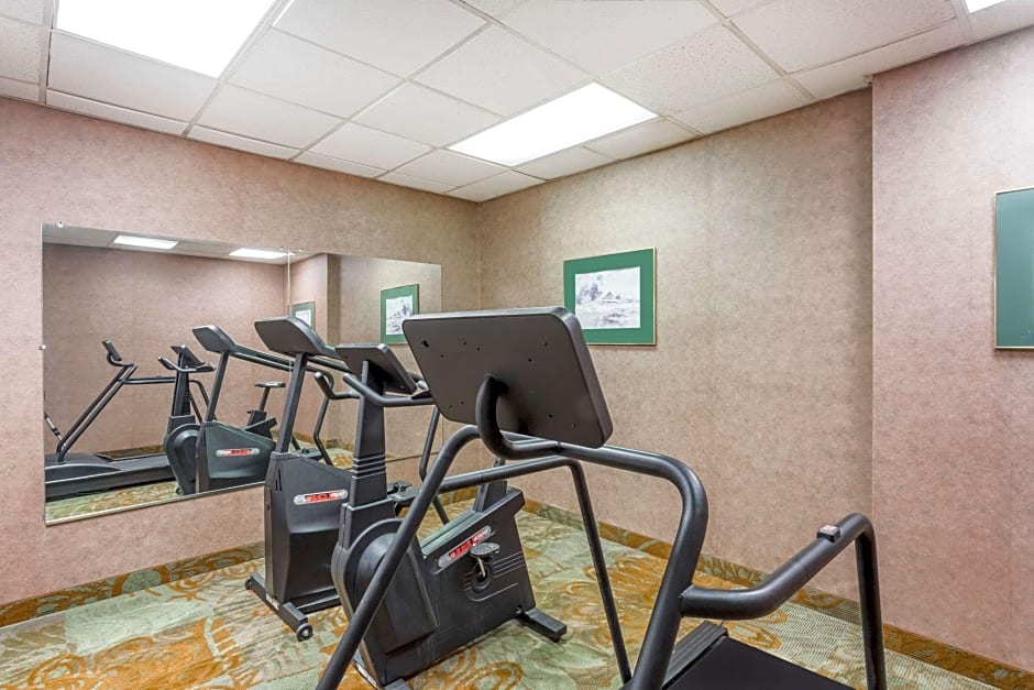 Ramada Roanoke – Roanoke, VA