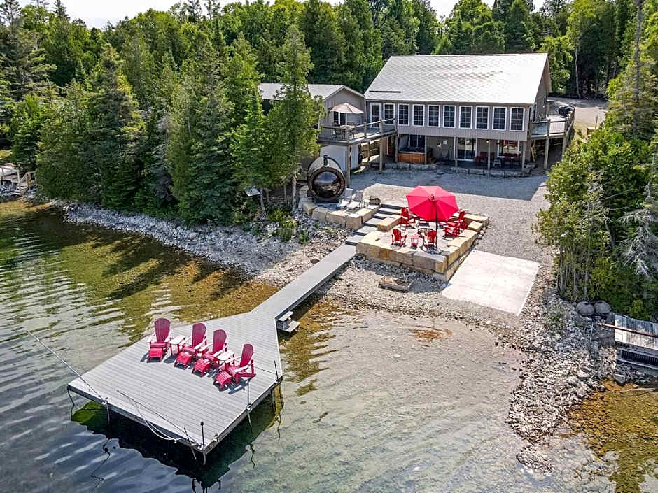 Waterfront W Sauna, Hot Tub & Boat Slip