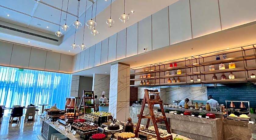 Holiday Inn Lucknow Airport By IHG