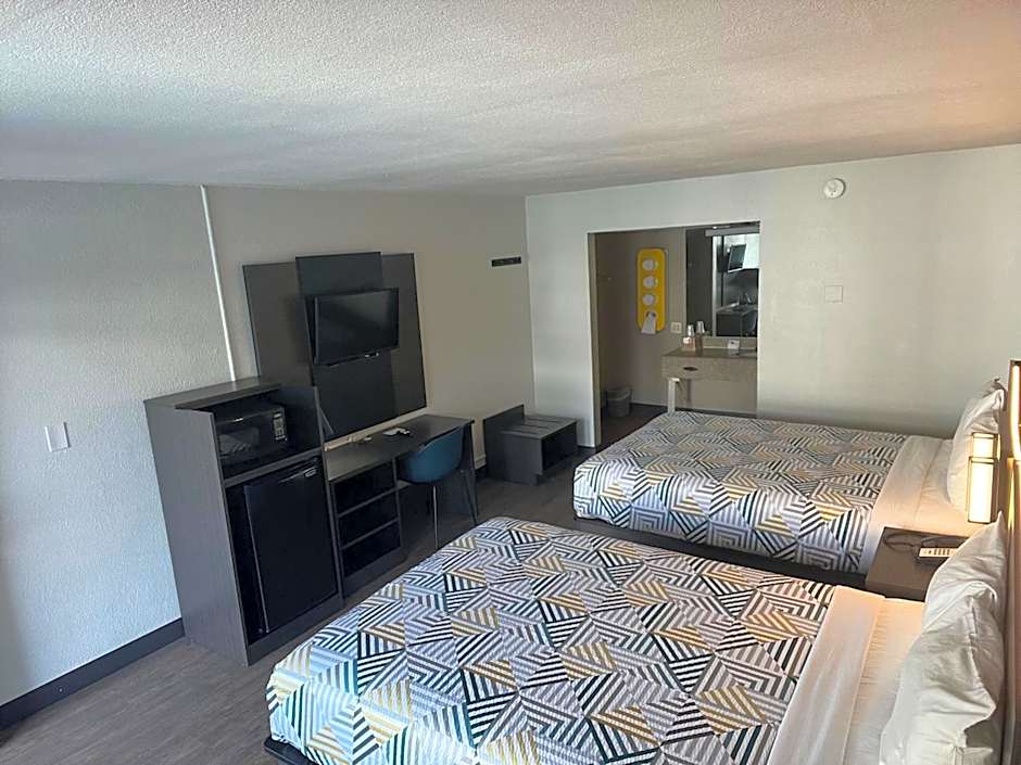 Motel 6 Glendale AZ