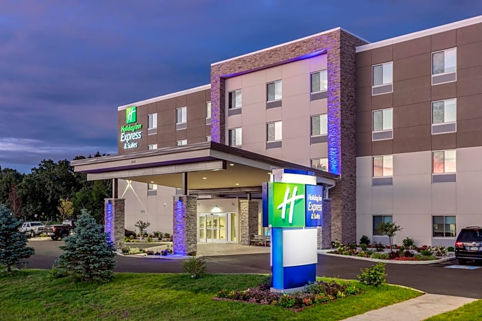 HOLIDAY INN EXPRESS & SUITES ELKHART NORTH