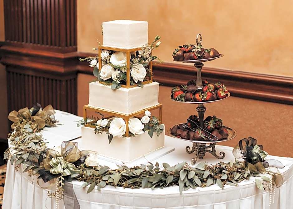 Crowne Plaza Knoxville Downtown University By IHG