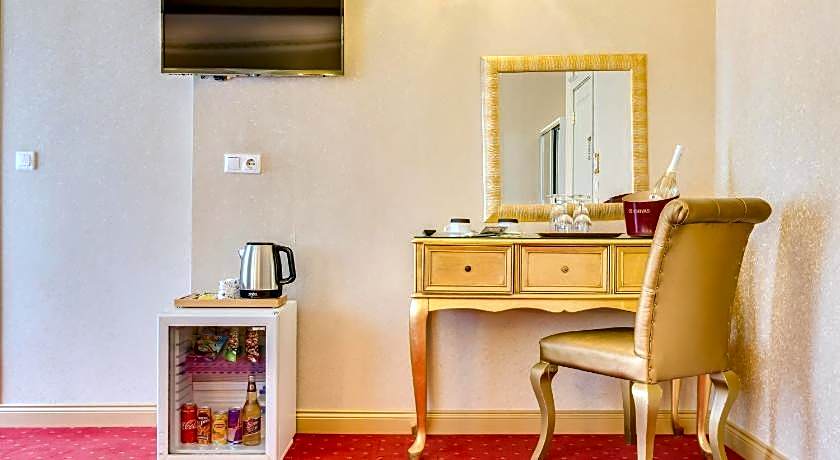 Twins Boutique Hotel