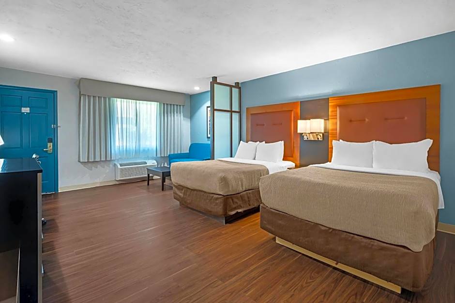 Quality Inn & Suites At Coos Bay