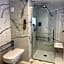 Columbus Hotel Monte-Carlo, Curio Collection by Hilton