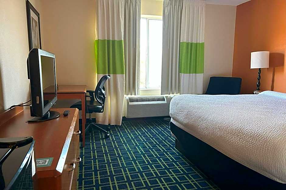 Country Inn & Suites by Radisson, Fayetteville I-95, NC