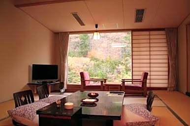 Japanese-Style Economy Room
