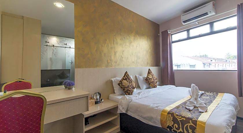 Top Garden Hotel